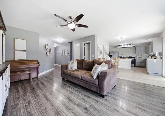 image of 1620 Hawk Dr, Cedar Park, TX 78613 | MLS# 4054303