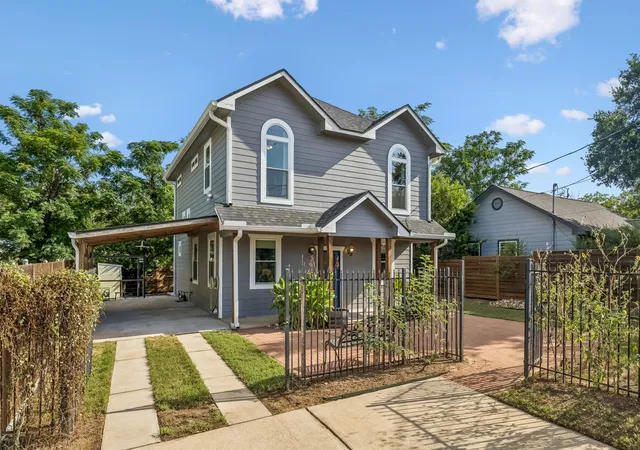 1st image of 3333 E 12th St, Austin, TX 78721 | MLS# 5497383