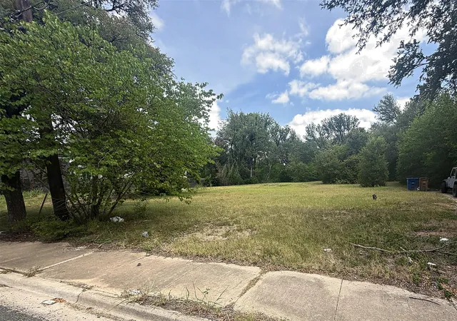 Photo 3 of Land for sale at 5108 Heflin Ln, Austin, TX 78721 | MLS# 2248388 | Listing updated on 2026-09-03