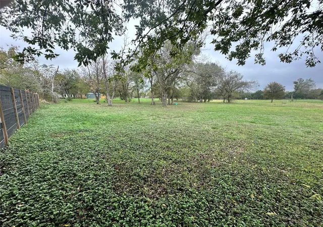 13th image of 106 Bill St, Elgin, TX 78621 | MLS# 2262567