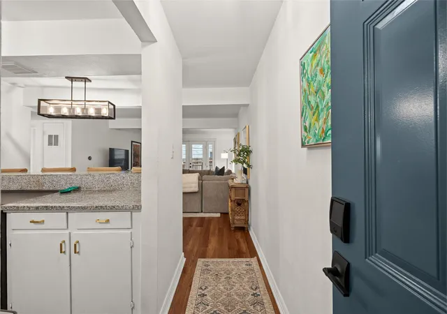 2nd image of 2208 Enfield Rd #107, Austin, TX 78703 | MLS# 3743860