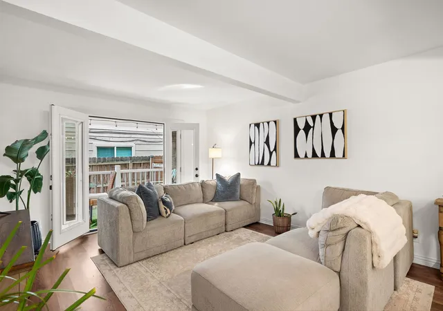 35th image of 2208 Enfield Rd #107, Austin, TX 78703 | MLS# 3743860