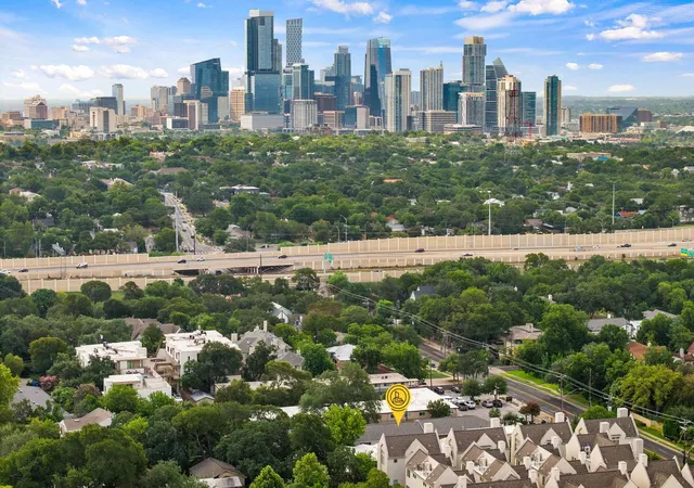 4th image of 2208 Enfield Rd #107, Austin, TX 78703 | MLS# 3743860