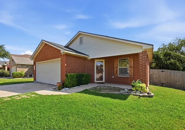 1st image of 516 Emma Rose Trl, Leander, TX 78641 | MLS# 4563335