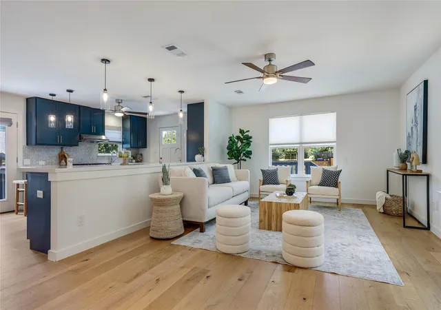 4th image of 5203 Ledesma Rd, Austin, TX 78721 | MLS# 9139622
