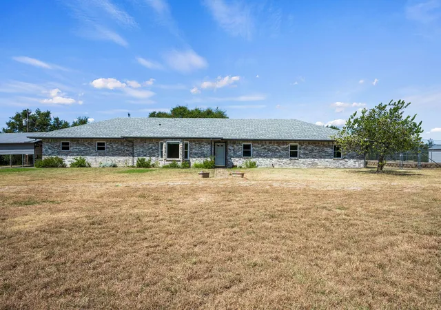 2nd image of 851 San Gabriel Dr, Liberty Hill, TX 78642 | MLS# 9544334