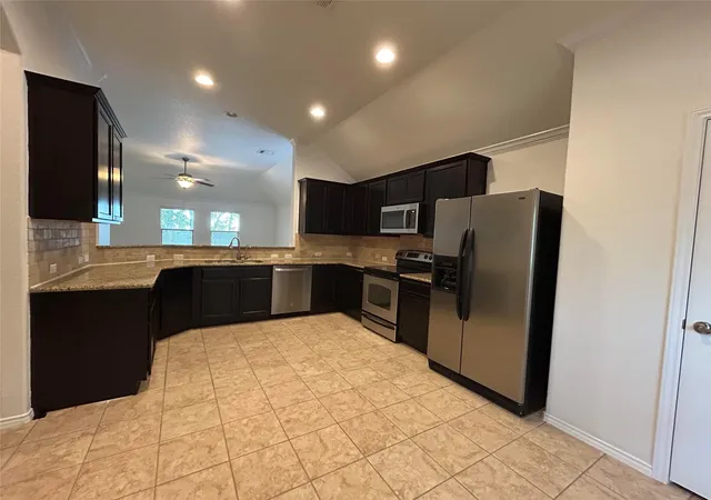 Photo 4 of Single family home for sale at 629 Boone Valley Dr, Round Rock, TX 78664 | MLS# 2639845 | Listing updated on 2026-09-30