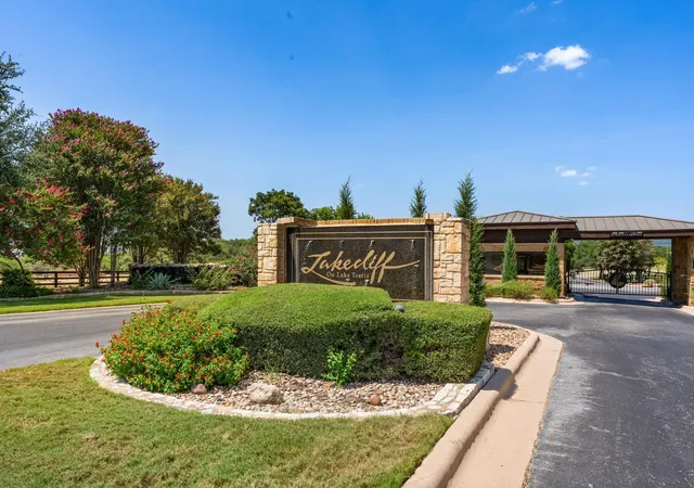 38th image of 2819 Cliff Pt, Spicewood, TX 78669 | MLS# 6261847