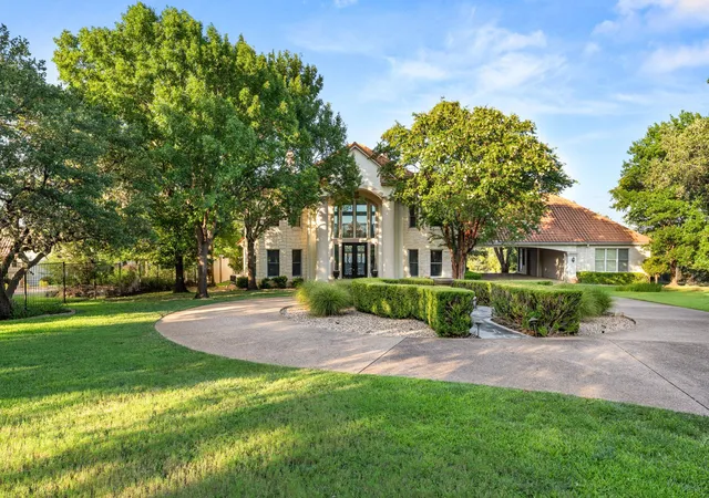 5th image of 2819 Cliff Pt, Spicewood, TX 78669 | MLS# 6261847