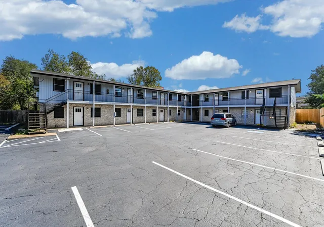 2nd image of 3703 Harmon Ave, Austin, TX 78705