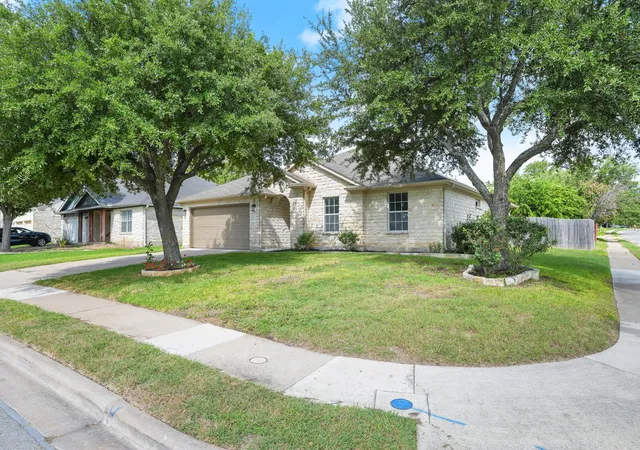 Photo 2 of Sale Pending at 1322 Terra St, Round Rock, TX 78665 | MLS# 3650219 | Listing updated on 2026-10-02