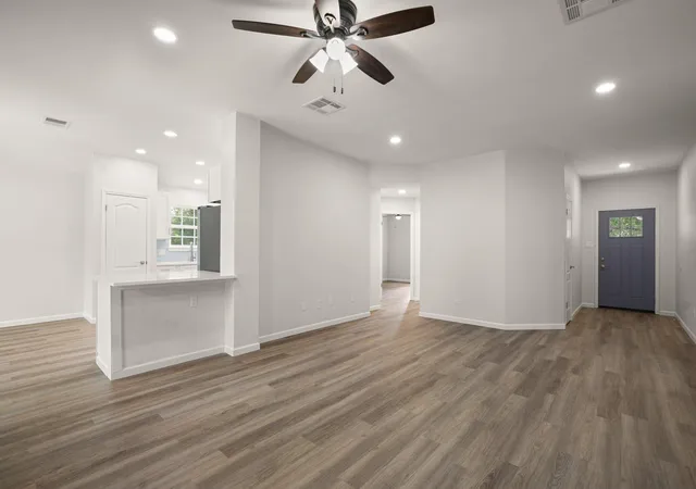 Photo 4 of Sale Pending at 1322 Terra St, Round Rock, TX 78665 | MLS# 3650219 | Listing updated on 2026-10-02