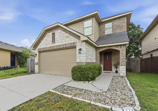 Photo 2 of Single family home for sale at 11313 Hillstable Ct, Manchaca, TX 78652 | MLS# 8417625 | Listing updated on 2026-09-21
