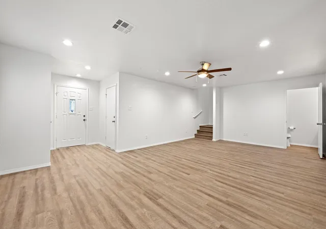 Photo 4 of Single family home for sale at 11313 Hillstable Ct, Manchaca, TX 78652 | MLS# 8417625 | Listing updated on 2026-09-21