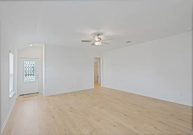 2nd image of 14616 Wahlbergs Wy, Elgin, TX 78621 | MLS# 1065578