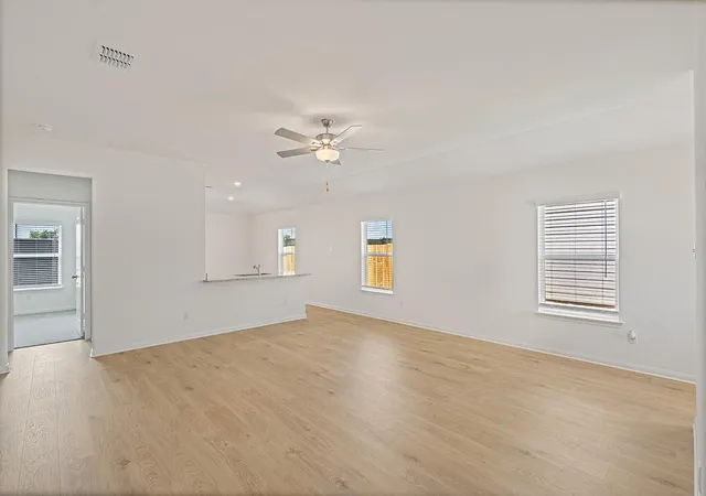 5th image of 14616 Wahlbergs Wy, Elgin, TX 78621 | MLS# 1065578