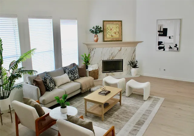 Photo 4 of Single family home for sale at 299 Limestone Trl, Austin, TX 78737 | MLS# 7979889 | Listing updated on 2026-10-12