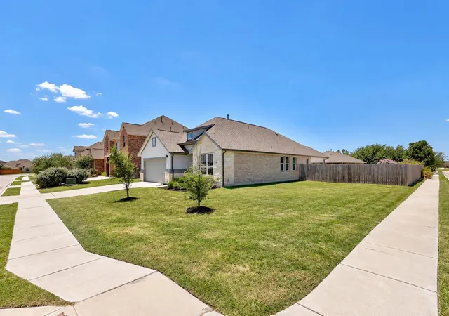 Photo 3 of Single family home for sale at 20128 Garganey Dr, Pflugerville, TX 78660 | MLS# 8557266 | Listing updated on 2026-09-25