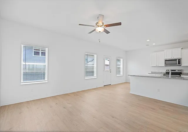 3rd image of 14612 Wahlbergs Wy, Elgin, TX 78621 | MLS# 4033373