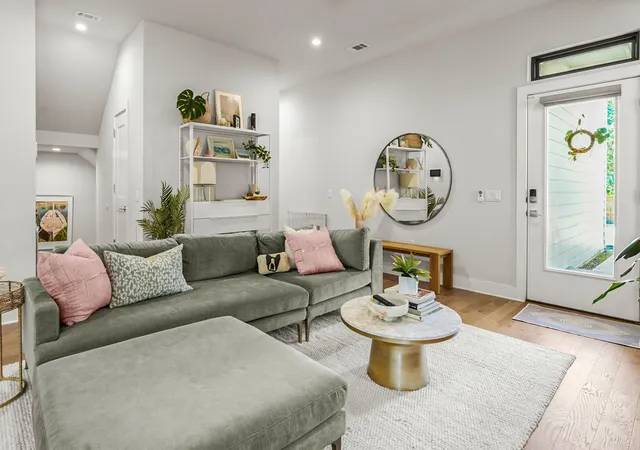 Photo 4 of Single family home for sale at 3115 Clawson Rd #301, Austin, TX 78704 | MLS# 7816639 | Listing updated on 2026-09-13