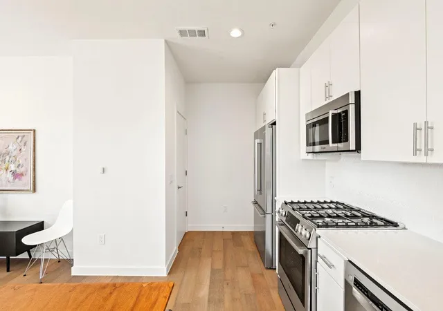 Listing Photo 5 - Condo for sale in building located at 3613 Jetson Wy, Austin, TX 78723 - Unit #112