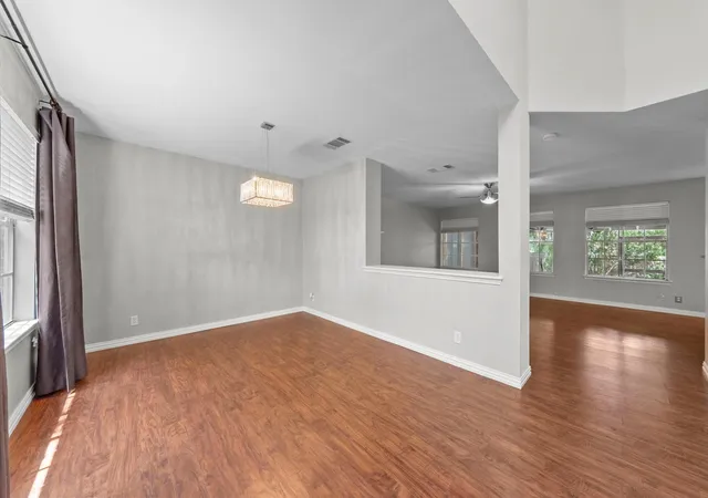 Photo 4 of Single family home for sale at 2028 Desco Dr, Austin, TX 78748 | MLS# 8739676 | Listing updated on 2026-09-17