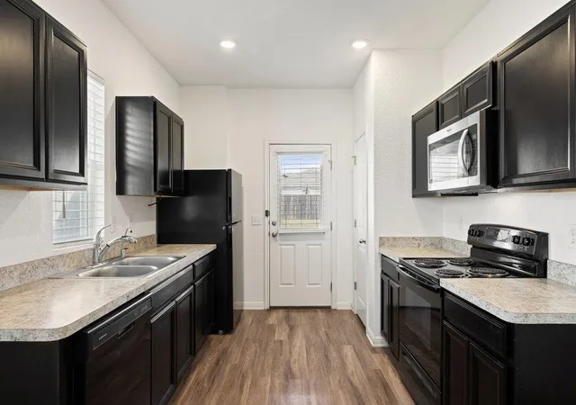 2nd image of 850 Bunton Reserve Blvd, Kyle, TX 78640 | MLS# 5847601