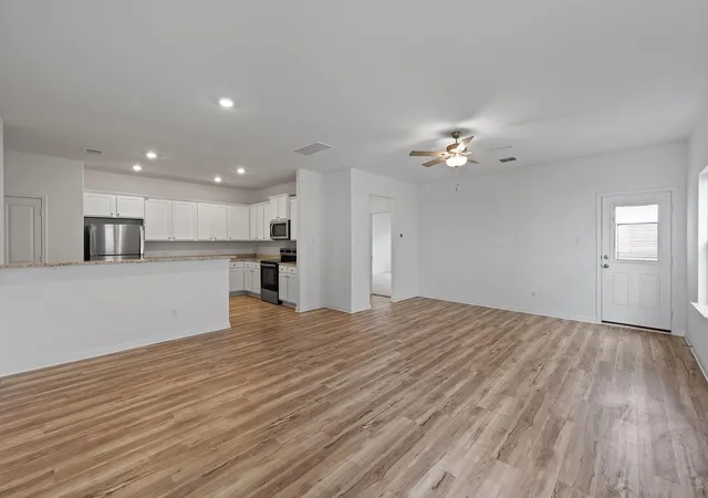 2nd image of 14609 Wahlbergs Wy, Elgin, TX 78621 | MLS# 7989119