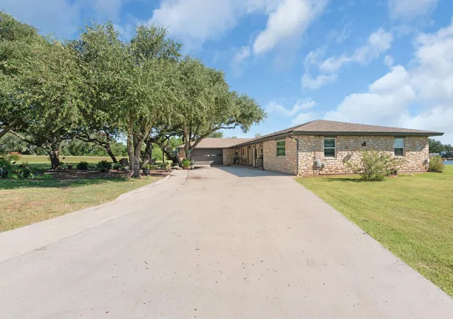 Photo 3 of Single family home for sale at 208 Iris Ln, Buchanan Dam, TX 78609 | MLS# 6367882 | Listing updated on 2026-09-17