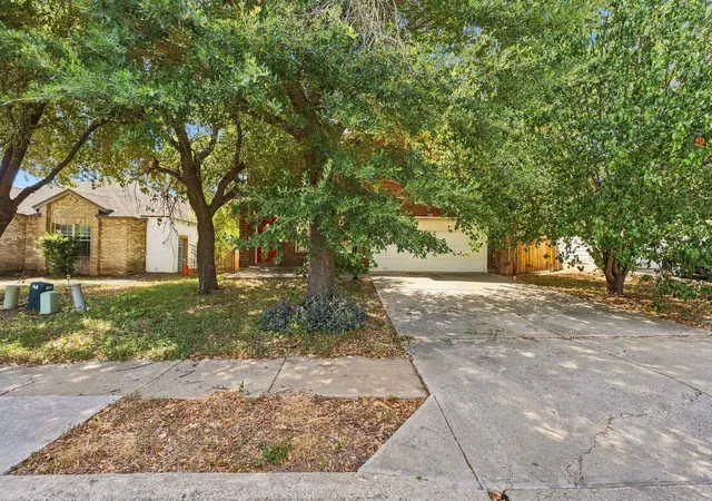 Photo 2 of Single family home for sale at 1301 Deerhound Pl, Round Rock, TX 78664 | MLS# 4620924 | Listing updated on 2026-10-05