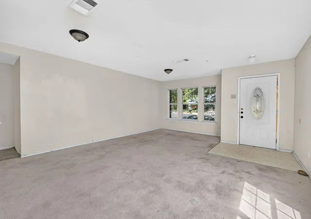 Photo 4 of Single family home for sale at 1301 Deerhound Pl, Round Rock, TX 78664 | MLS# 4620924 | Listing updated on 2026-10-05