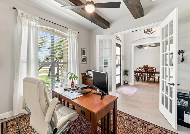 Photo 4 of Single family home for sale at 301 Somerset Hills Dr, Georgetown, TX 78633 | MLS# 2929172 | Listing updated on 2026-10-22