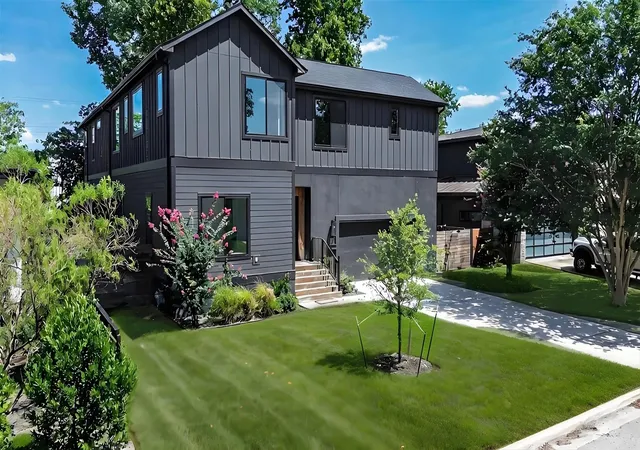 Photo 3 of Single family home for sale at 6905 Daugherty St, Austin, TX 78757 | MLS# 9881862 | Listing updated on 2026-10-07