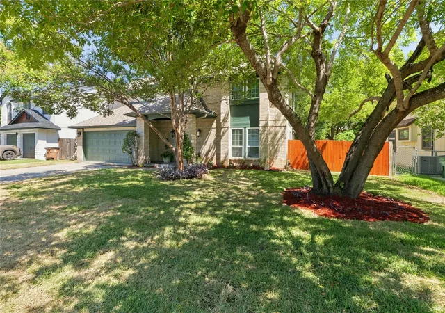 Photo 2 of Single family home for sale at 8904 Bridgewood Trl, Austin, TX 78729 | MLS# 6894793 | Listing updated on 2026-09-04