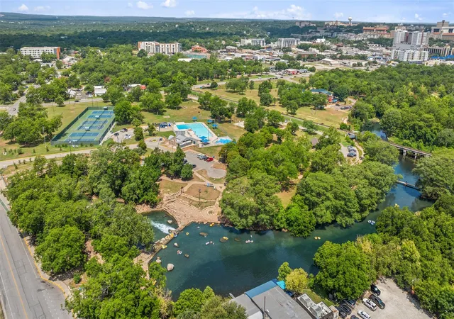 2nd image of 328 Wavell St, San Marcos, TX 78666 | MLS# 9746756