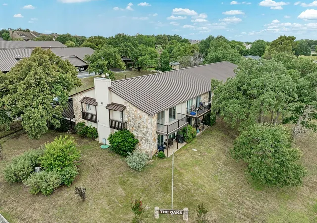2nd image of 1202 Hi Stirrup #401, Horseshoe Bay, TX 78657 | MLS# 3703884