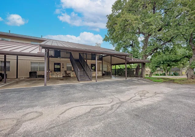 2nd image of 1202 Hi Stirrup, Horseshoe Bay, TX 78657