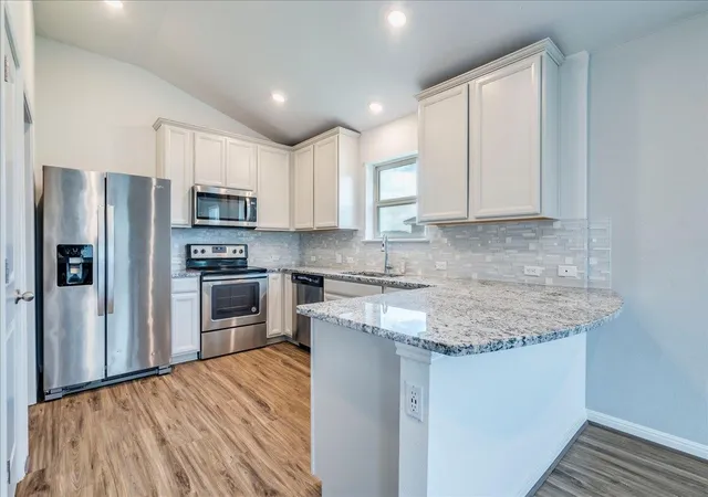 3rd image of 233 Forest Moon Ln, Kyle, TX 78640 | MLS# 7469340