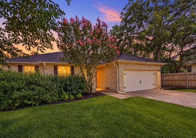 Photo 1 of Single family home for sale at 9131 Edwardson Ln, Austin, TX 78749 | MLS# 5457585 | Listing updated on 2026-10-08