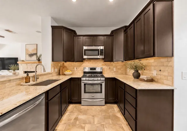 Photo 4 of Single family home for sale at 9131 Edwardson Ln, Austin, TX 78749 | MLS# 5457585 | Listing updated on 2026-10-08