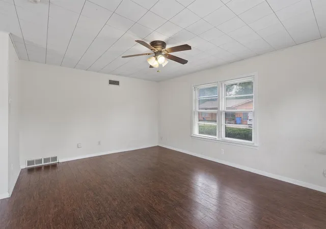 4th image of 1119 Kent St, Taylor, TX 76574 | MLS# 7479250