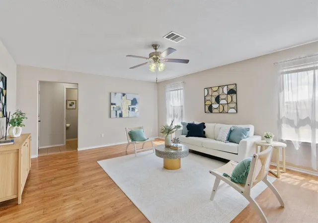 Photo 3 of Single family home for sale at 130 Killian Loop, Hutto, TX 78634 | MLS# 9112708 | Listing updated on 2026-09-02