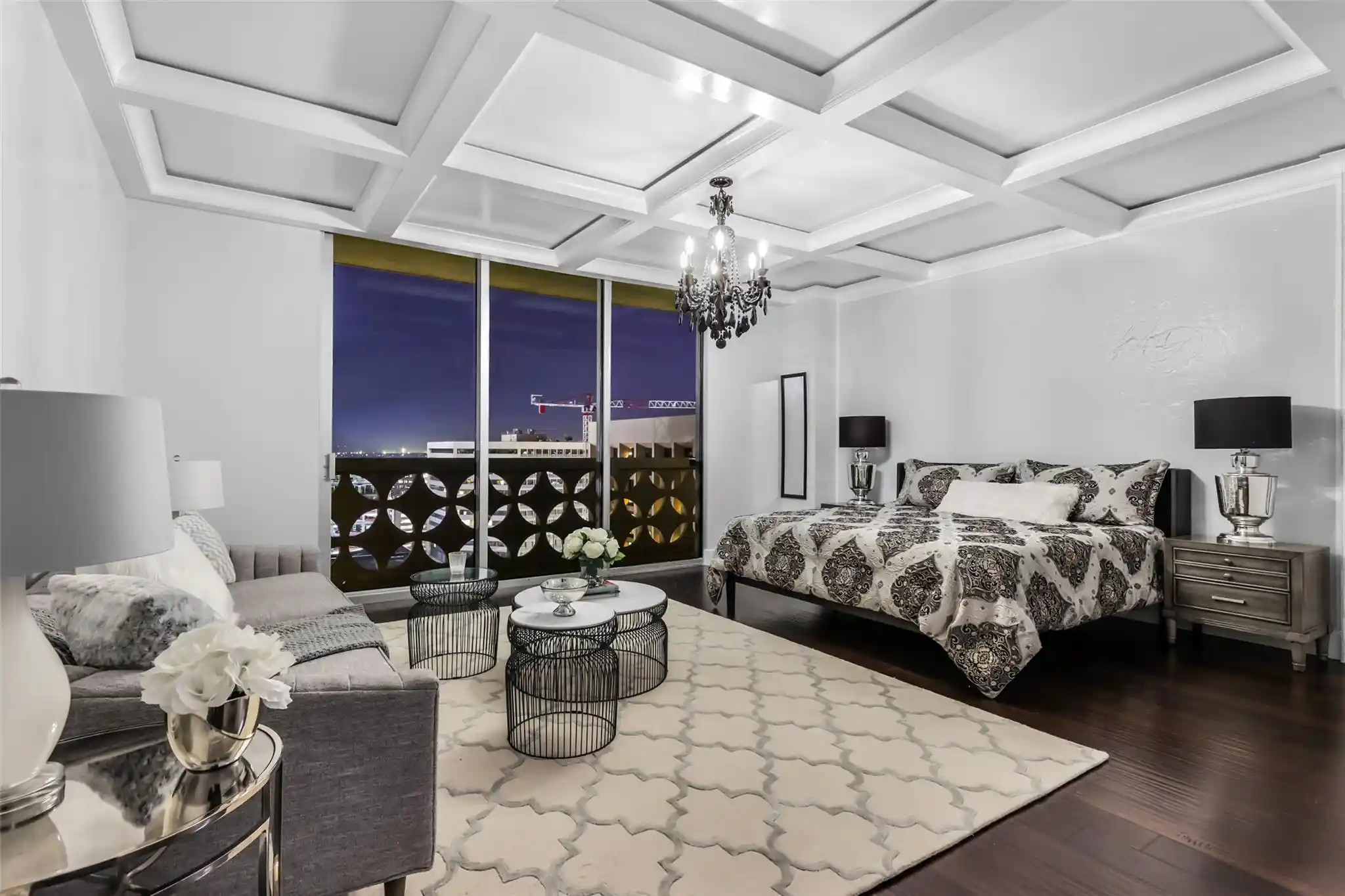 Listing Photo 40 - Condo for sale in 1801 Lavaca St located at 1801 Lavaca St, Austin, TX 78701 - Unit #12GHJ