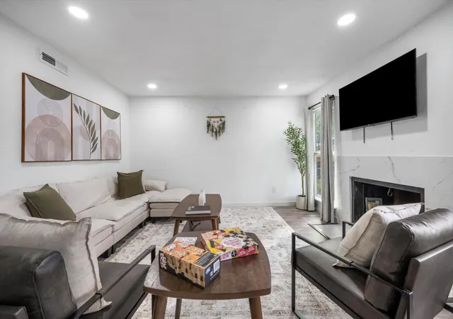 2nd image of 6413 Chimney Creek Cir #A1, Austin, TX 78723 | MLS# 7514481