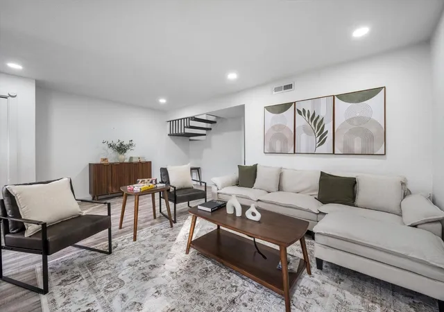 4th image of 6413 Chimney Creek Cir, Austin, TX 78723