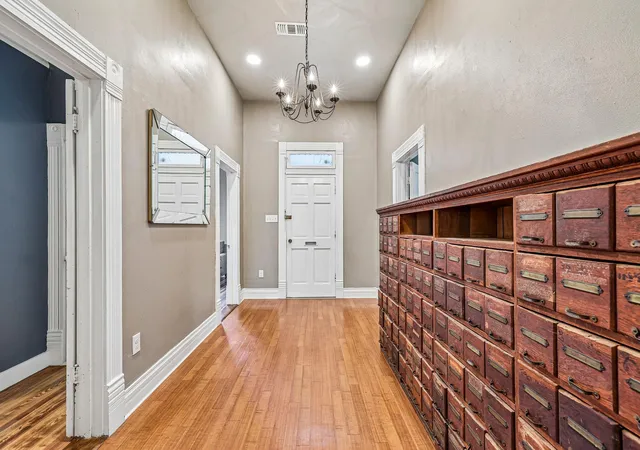 Photo 3 of Single family home for sale at 601 Garwood St, Smithville, TX 78957 | MLS# 4550776 | Listing updated on 2026-08-26