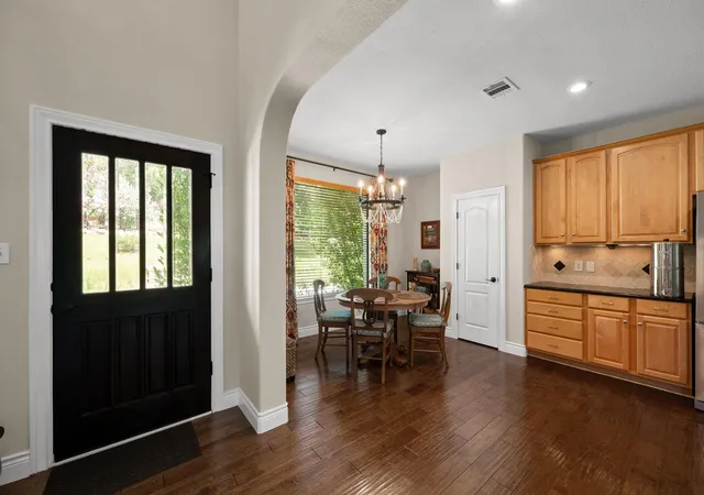 Photo 3 of Single family home for sale at 412 Eagle, Lakeway, TX 78734 | MLS# 8072479 | Listing updated on 2026-09-16