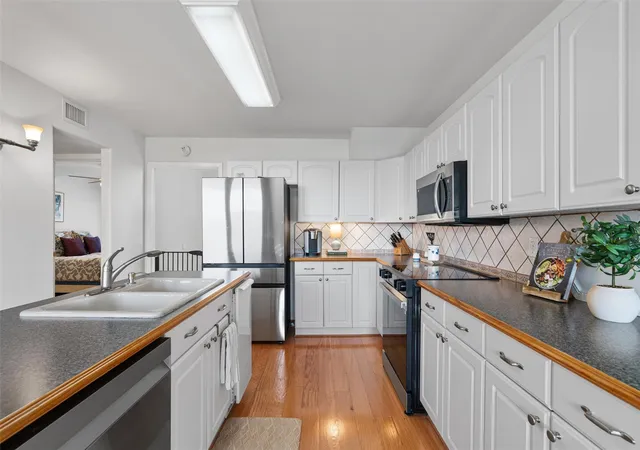 5th image of 113 Comanche Pt, Point Venture, TX 78645 | MLS# 6140956