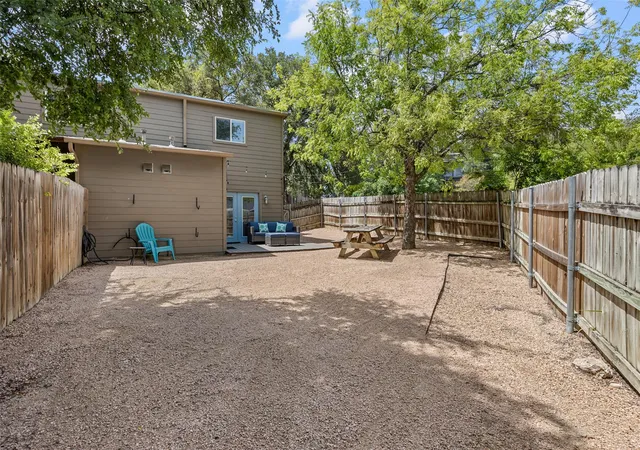 22nd image of 1404 Southport Dr #A, Austin, TX 78704 | MLS# 3332402
