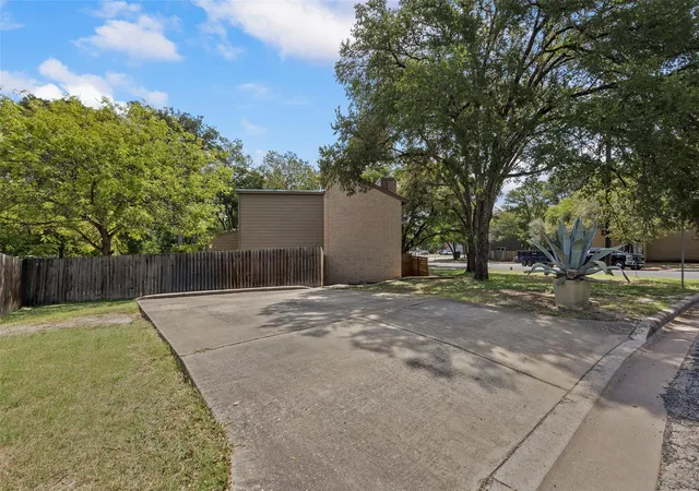 Photo 3 of Condo for sale at 1404 Southport Dr #A, Austin, TX 78704 | MLS# 3332402 | Listing updated on 2026-09-05
